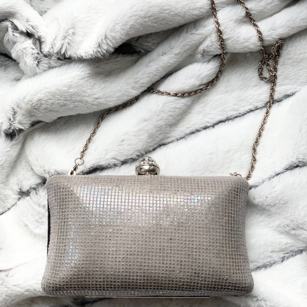 MEvening CLUTCH Rhinestone Closure with Chain